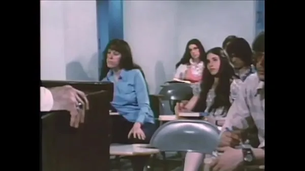 แสดง Teenage Chearleader - 1974 ขับเคลื่อนภาพยนตร์