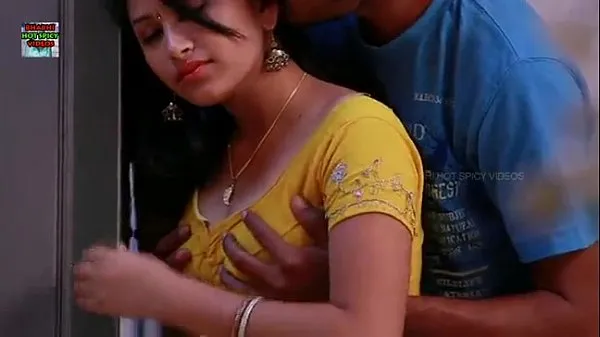 Visa Romantic Telugu couple drivfilmer