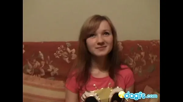 Vis Russian teen learns how to give a blowjob drev-film
