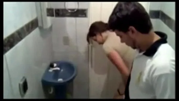 Tampilkan 2731887 21 year old teen fuck in bathroom mendorong Film