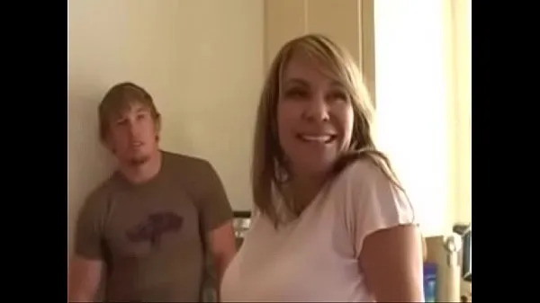 Mom fucked by two young studs ڈرائیو موویز دکھائیں