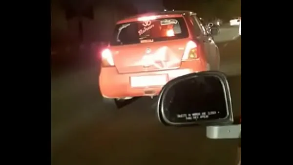 Hiển thị desi sex in moving car in India drive Phim