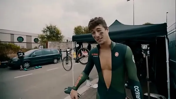 显示Cyclist With a Great Dick驱动器电影