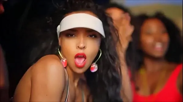 Tunjukkan Tinashe - Superlove - Official x-rated music video -CONTRAVIUS-PMVS Filem drive