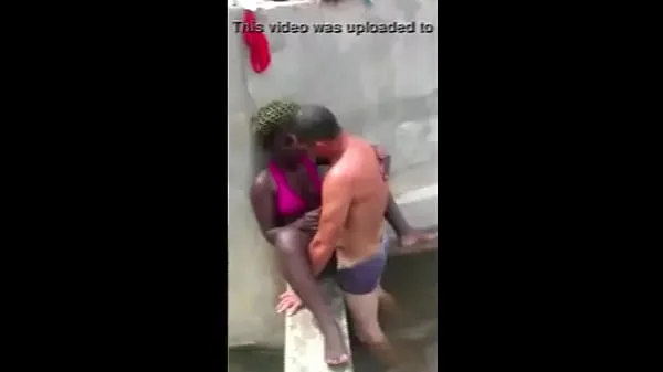 Visa tourist eating an angolan woman drivfilmer
