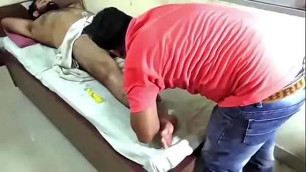 Tampilkan hairy indian getting massage mendorong Film