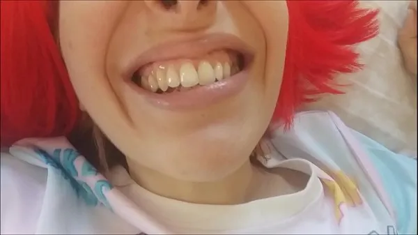 Prikaži filme Chantal lets you explore her mouth: teeth, saliva, gums and tongue .. would you like to go indrive