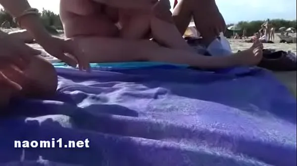 Tampilkan public beach cap agde by naomi slut mendorong Film