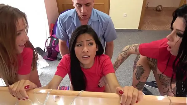 Fake Hostel Italian Thai and Czech soccer babes squirting in crazy orgy ड्राइव मूवीज़ दिखाएं