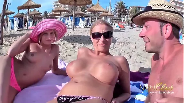 แสดง German sex vacationer fucks everything in front of the camera ขับเคลื่อนภาพยนตร์