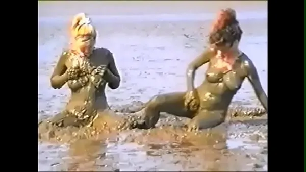 Prikaži filme Mud Girls 1drive