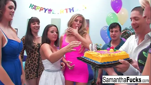 Tunjukkan Samantha celebrates her birthday with a wild crazy orgy Filem drive
