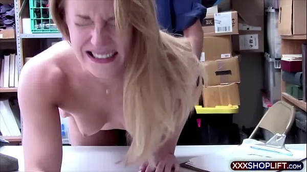 Näytä Innocent blonde virgin rough fucked on CCTV drive-elokuvat