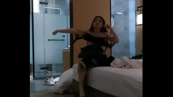 Prikaži filme Filming secretly playing sister calling Hanoi in the hoteldrive