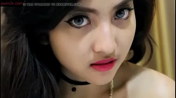Cloudya Yastin Nude Photo Shoot - Modelii Indonesia Drive-filmek megjelenítése
