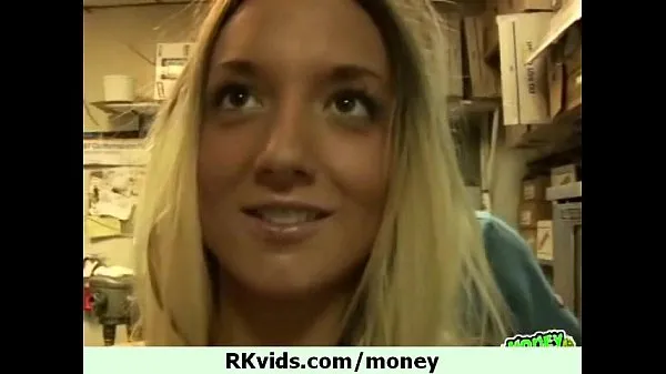 Visa What can do a girl for some cash 21 drivfilmer