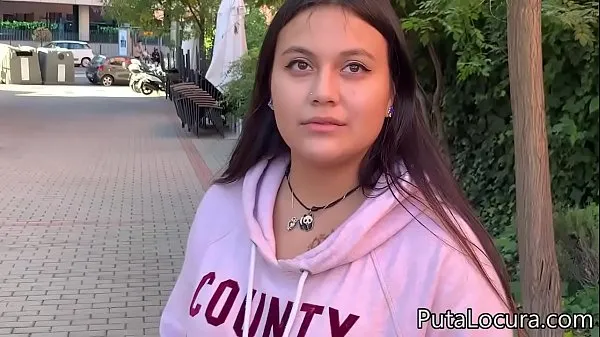 Tunjukkan An innocent Latina teen fucks for money Filem drive