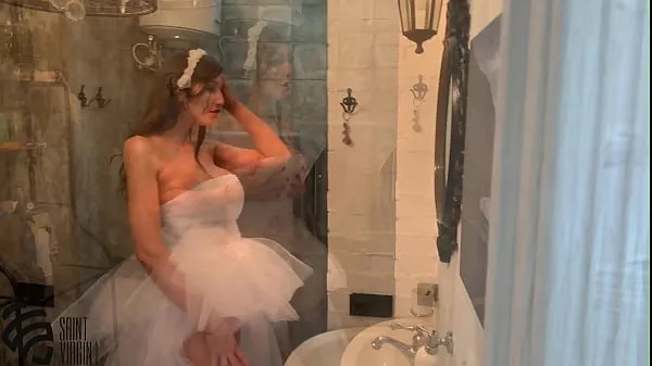 The bride sucked the best man before the wedding and poured sperm all over her face ڈرائیو موویز دکھائیں