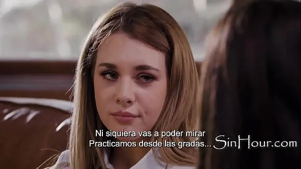 Prikaži filme Nobody Wants To Be Friends With A Lesbian (5 Mins Later They Scissoring) | Spanish Subsdrive
