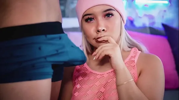 Zobrazit filmy z disku Colombian blonde loves sucking her stepbrother's cock live