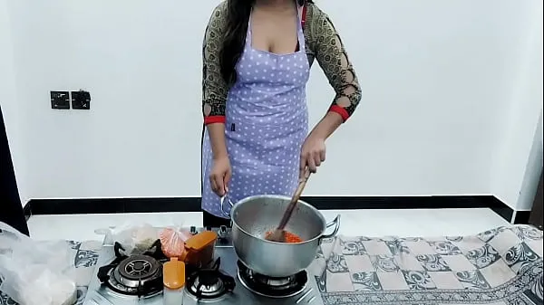 显示Indian Housewife Anal Sex In Kitchen While She Is Cooking With Clear Hindi Audio驱动器电影