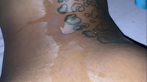 Vis Quickie to Squirt nut on her tattoos drev-film