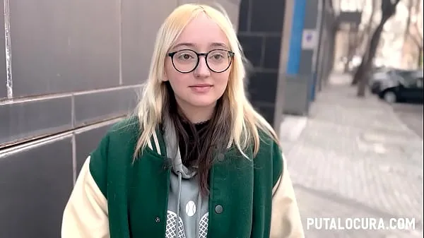 PutaLocura - Torbe catches blonde geek EmeJota and fucks her Drive-filmek megjelenítése