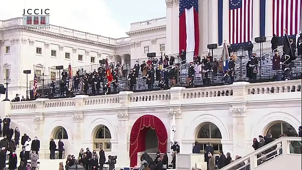 显示Lady Gaga Sings The National Anthem At Joe Biden's Inauguration 2021驱动器电影